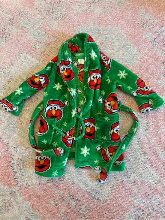 Sesame Street Other - Sesame Street Elmo Green Red Plush Fabric